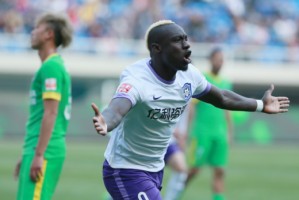  意甲金靴之争白热化，劳塔罗领跑群雄  