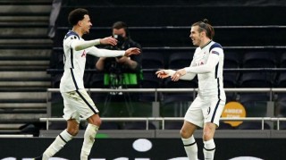  热刺中场组合默契连线击溃伯恩利铁桶阵